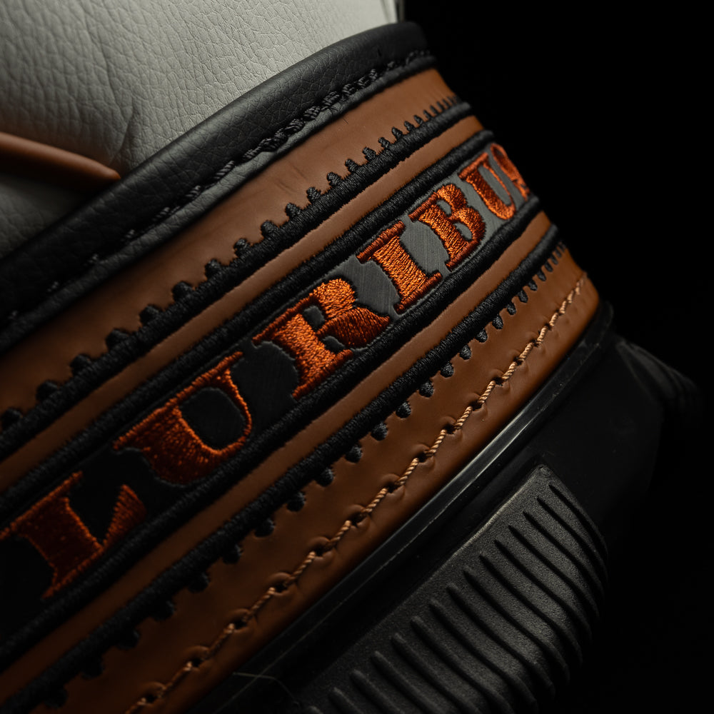 SWAG x Vessel golf bag with Statue of Liberty design and 'Don't Give a Putt' text on a black background