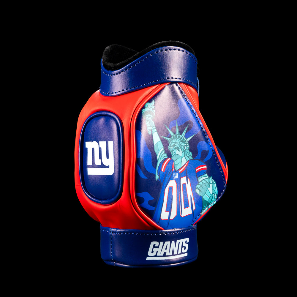 SWAG Golf NFL New York Giants Big Blue Desk Caddy angled view with a number 00 football player wearing a Statue of Liberty crown and holding a torch.