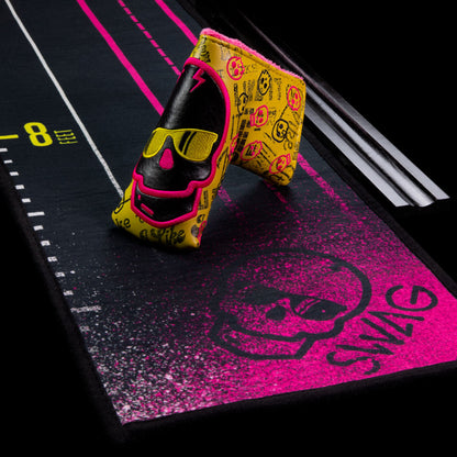 PERFECT PUTTING MAT™ - SPLATTER SKULL EDITION