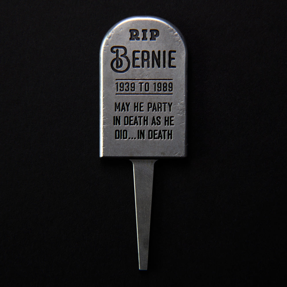 Bernie Tombstone Divot Tool